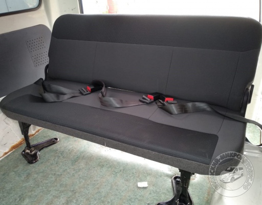 откидное сиденье NV200 ремни, изменение угла наклона спинки